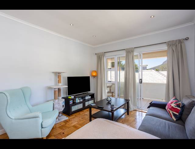 2 BEDROOM APARTMENT FOR SALE IN TAMBOERSKLOOF